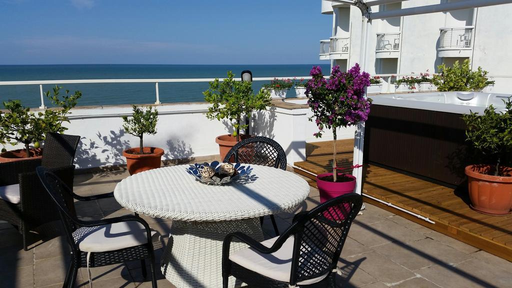 Hotel Caggiari Senigallia Exterior photo